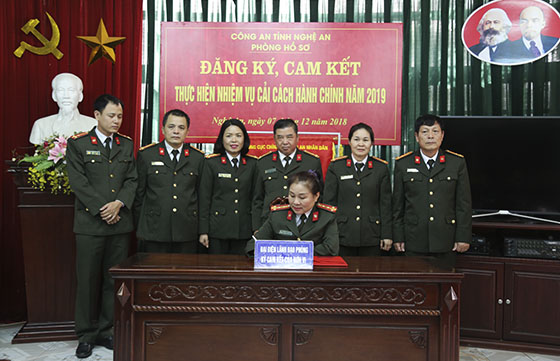 Đăng ký, cam kết thực hiện nhiệm vụ cải cách hành chính năm 2019