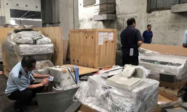Phát hiện lô máy móc, thiết bị y tế cũ nhập lậu vào Việt Nam