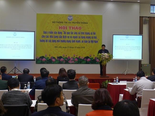 Ngăn chặn thông tin xấu, độc bằng quy tắc 'mềm'