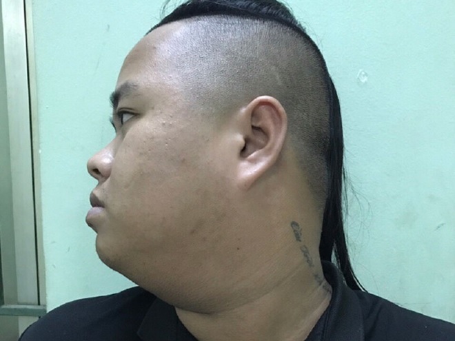 Đối tượng Dương Chí Tài sau khi bị Cơ quan CSĐT Công an TP Quy Nhơn thực thi lênh bắt khẩn cấp và quyết định tạm giữ hình sự