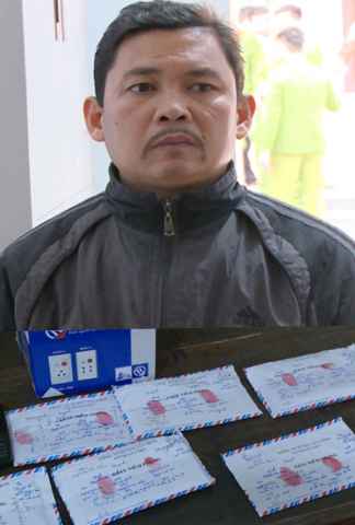 Đối tượng Nguyễn Văn Thành và tang vật vụ đánh bạc