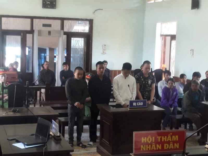 Các bị cáo tại phiên tòa