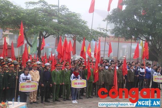 Toàn cảnh lễ ra quân