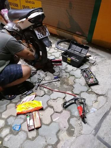 Những 'chiến binh thầm lặng' giữa đêm khuya