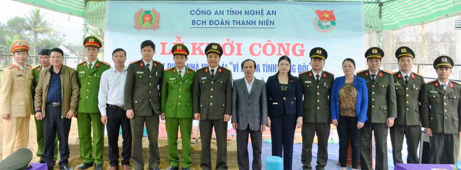 Chụp ảnh lưu niệm