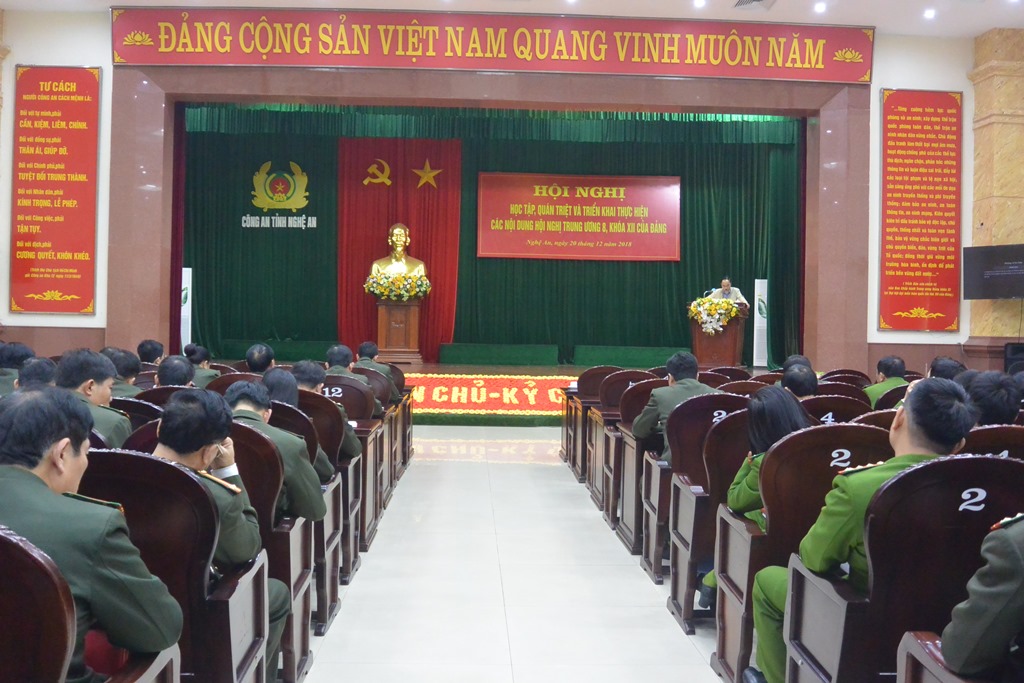 Công an Nghệ An quán triệt Nghị quyết Trung ương 8