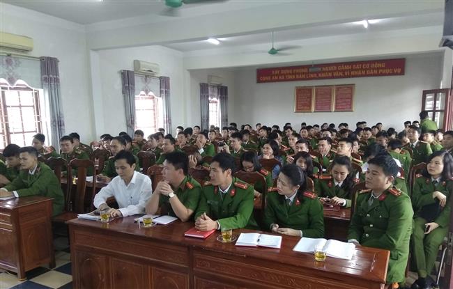 Tổ chức học tập, quán triệt, triển khai thực hiện các nội dung Hội nghị Trung ương 8