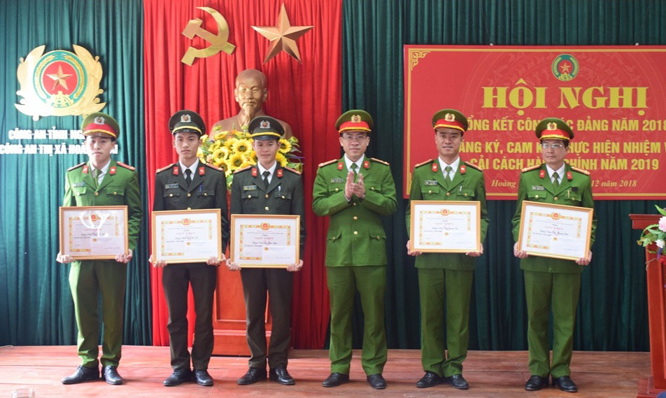 Công an TX Hoàng Mai: Tổng kết công tác Đảng năm 2018