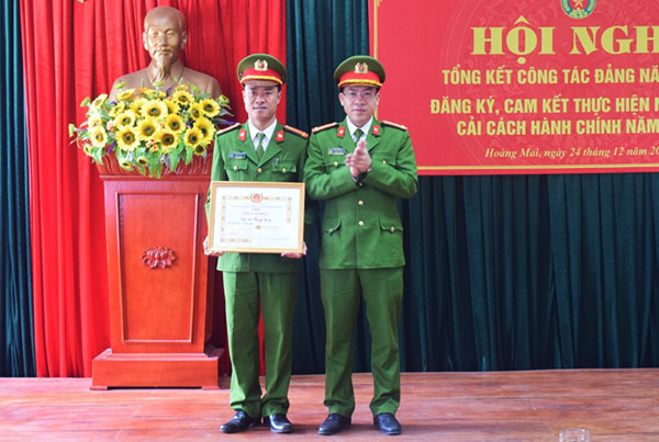 Chi bộ Tổng hợp được công nhận Chi bộ trong sạch vững mạnh của BCH Đảng bộ Công an TX