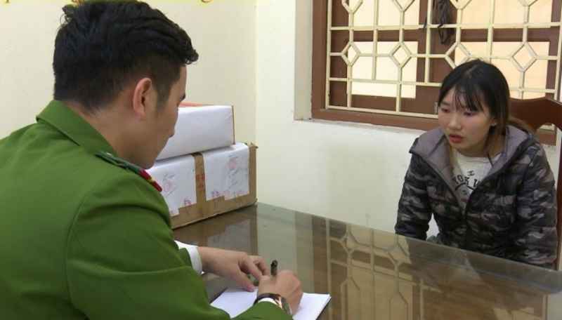 Đối tượng tại cơ quan công an
