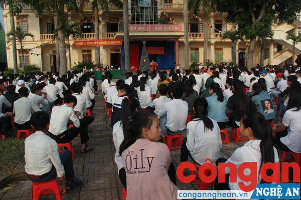 Toàn cảnh buổi tuyên truyền