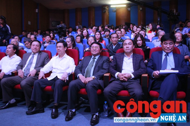Các đại biểu tham dự buổi Lễ tổng kết Cuộc vận động