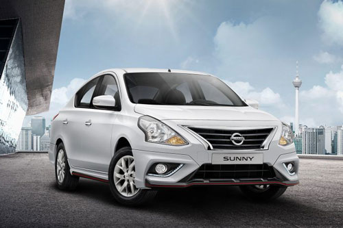 10. Nissan Sunny (giá từ 498 triệu đồng).