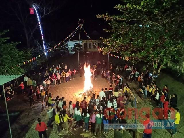 Hoạt động ngoại khóa 'Ngày Tết quê em' cùng học sinh vùng cao