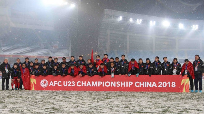 Đội tuyển U23 Việt Nam nhận HCB Giải vô địch U23 châu Á 2018 cùng Giải Fair Play. Nguồn: VTV