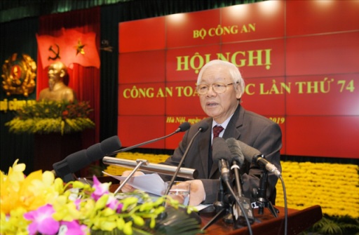 Tổng Bí thư, Chủ tịch nước Nguyễn Phú Trọng nhiệt liệt hoan nghênh, biểu dương và chúc mừng những thành tích đã đạt được trên các mặt công tác của lực lượng Công an trong năm 2018 và nửa đầu nhiệm kỳ qua