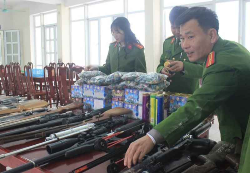 Thu 116 khẩu súng các loại