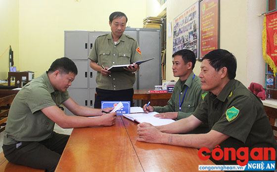 Dựa vào dân để giữ vững an ninh trật tự