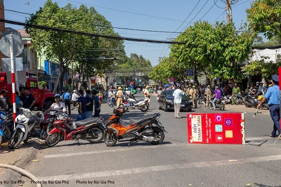 Khu vực xung quanh bị phong tỏa