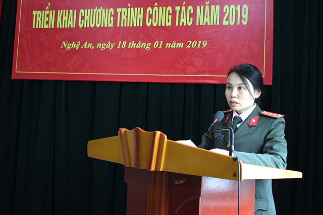 Đại diện các Ban trong đơn vị trình bày tham luận