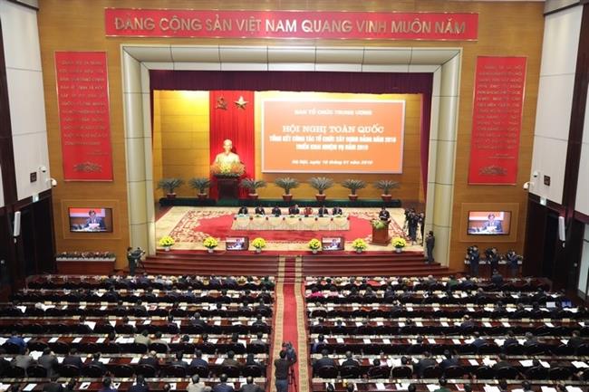 Khắc phục khuynh hướng thụ động, chủ quan, nóng vội trong sắp xếp tổ chức bộ máy