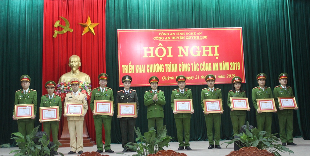 Dịp này có 20 cá nhân đạt danh hiệu Chiến sỹ thi đua cơ sở