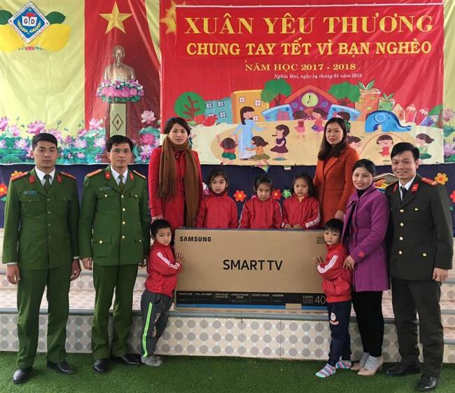 Phát huy tinh thần xung kích, tình nguyện vì cộng đồng