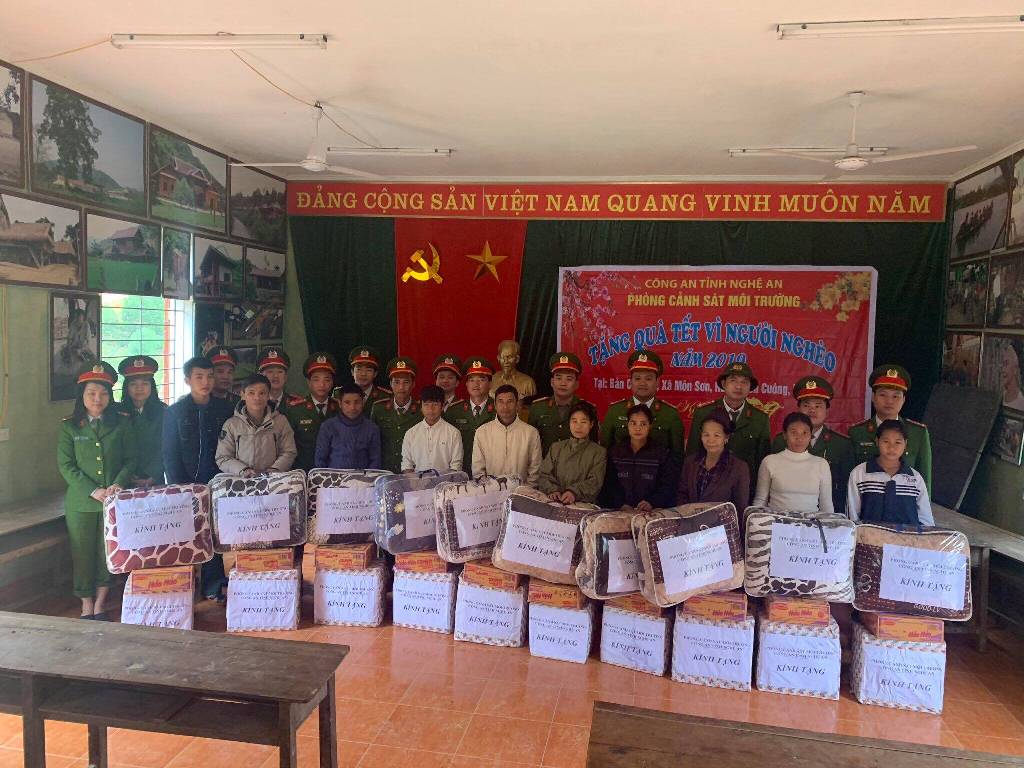 Ngược dòng sông Giăng đến với bà con Đan Lai
