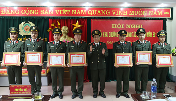 Cần nâng tầm phong trào thi đua 'Vì An ninh Tổ quốc' lên một tầm cao mới