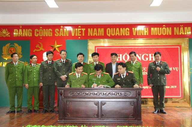 Công an huyện Diễn Châu: Đăng ký, cam kết thực hiện CCHC năm 2019