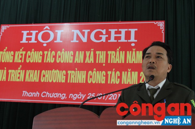 Đại diện các Công an xã, thị trấn trình bày Thâm luận tại Hội nghị