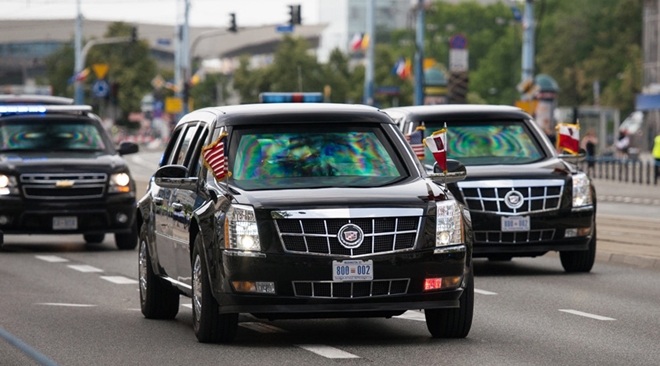 Những chiếc The Beast luôn được đeo BKS 800-002 kể từ thời Tổng thống Barack Obama.