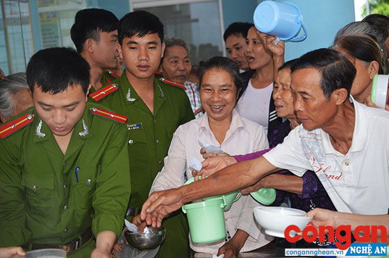 Nhiều kết quả trong phong trào thi đua 'Vì an ninh Tổ quốc'