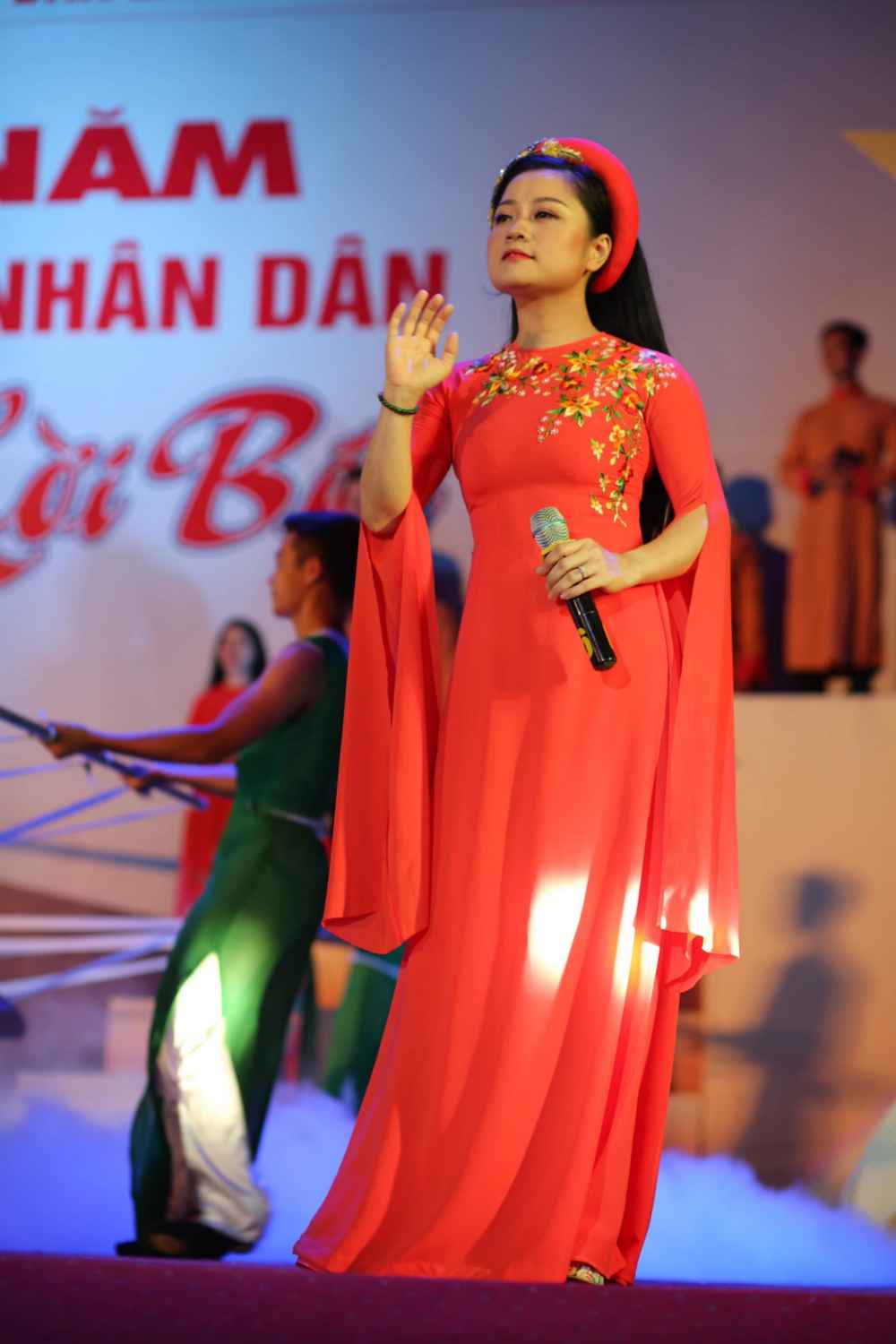 Nữ trung úy Công an nặng lòng với câu hát dân ca