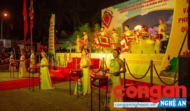 Các tiết mục văn nghệ chào mừng Lễ hội đền Cờn và khai trương mùa du lịch Hoàng Mai năm 2019
