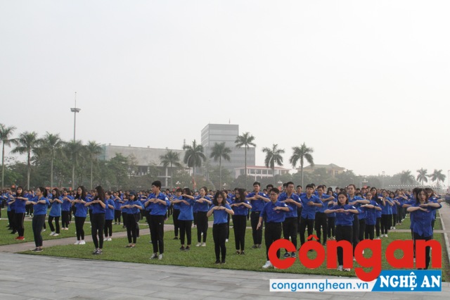 Lễ phát động 