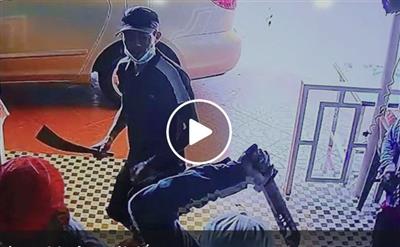 Bắt nhóm côn đồ đòi tiền bảo kê bằng dao, mã tấu