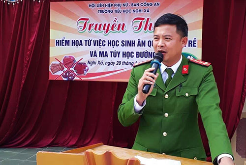 Tuyên truyền, phổ biến, giáo dục pháp luật cho học sinh