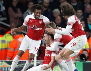 Arsenal vượt MU chiếm vị trí thứ 3 Ngoại hạng Anh