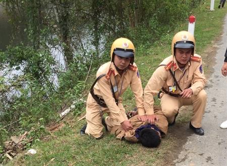 Cảnh sát giao thông Công an huyện Quỳ Châu đánh án ma túy