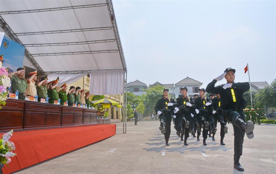 Xứng đáng là 'quả đấm thép' trên mặt trận giữ gìn ANTT