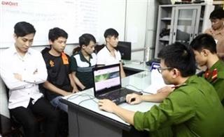 Cảnh giác với chiêu trò giả công an dọa 'bắt tạm giam'