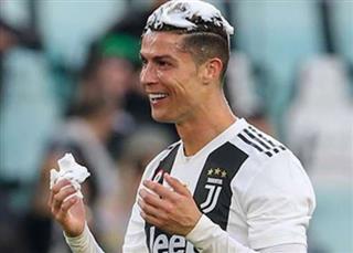 Ronaldo lập nên những kỷ lục không tưởng ở Serie A