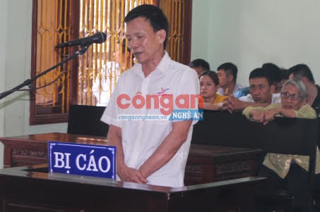 Con nghiện bán ma túy lĩnh án 7 năm tù