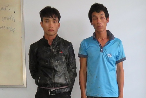 Truy bắt nóng hai kẻ chém người, cướp xe máy