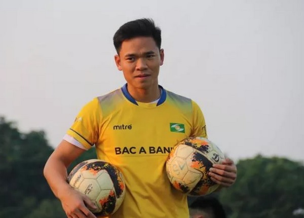 Thủ môn Nguyên Mạnh thi đấu ấn tượng các vòng đấu vừa qua