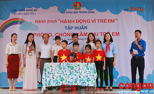 Tuyên truyền, tập huấn phòng, chống xâm hại trẻ em cho gần 1.000 em học sinh