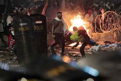 Bạo loạn sau bầu cử Tổng thống Indonesia, Jakarta thành 'chiến trường'