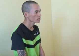 Vượt rào trộm xe ô tô của chủ cũ