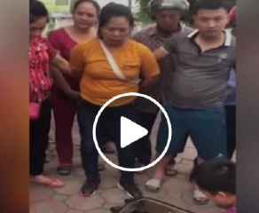 Nữ quái mang theo con nhỏ đi buôn ma túy